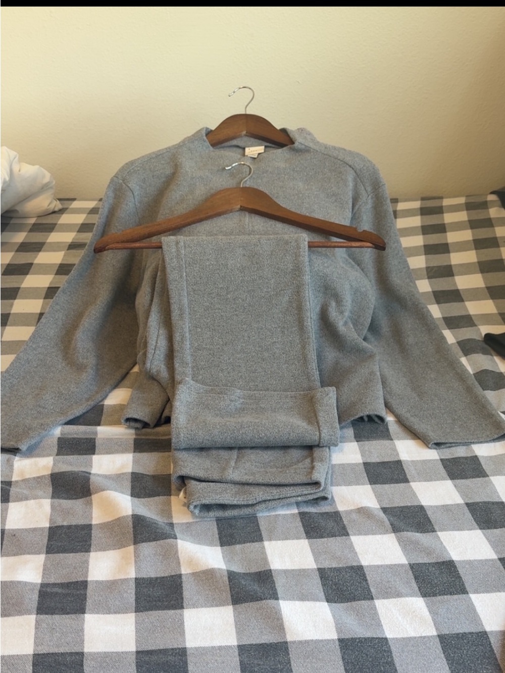Women’s A New Day Gray Knit Two-Piece Set Large Top Medium Bottom